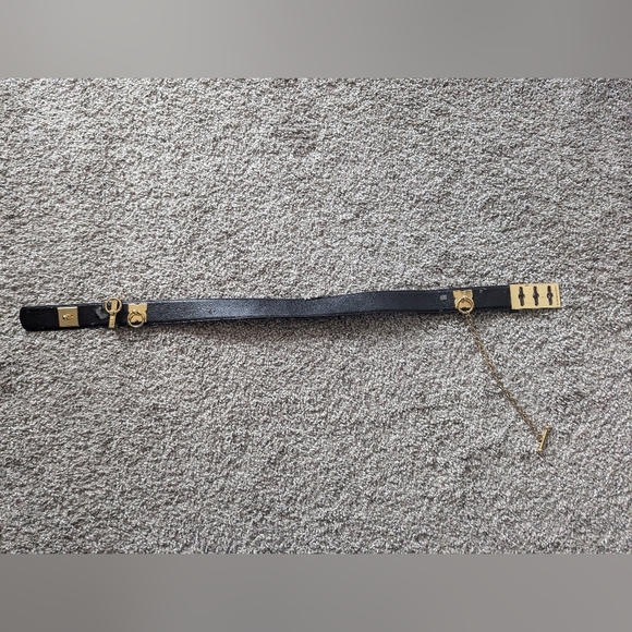 BCBG Toggle Belt - Picture 2 of 10